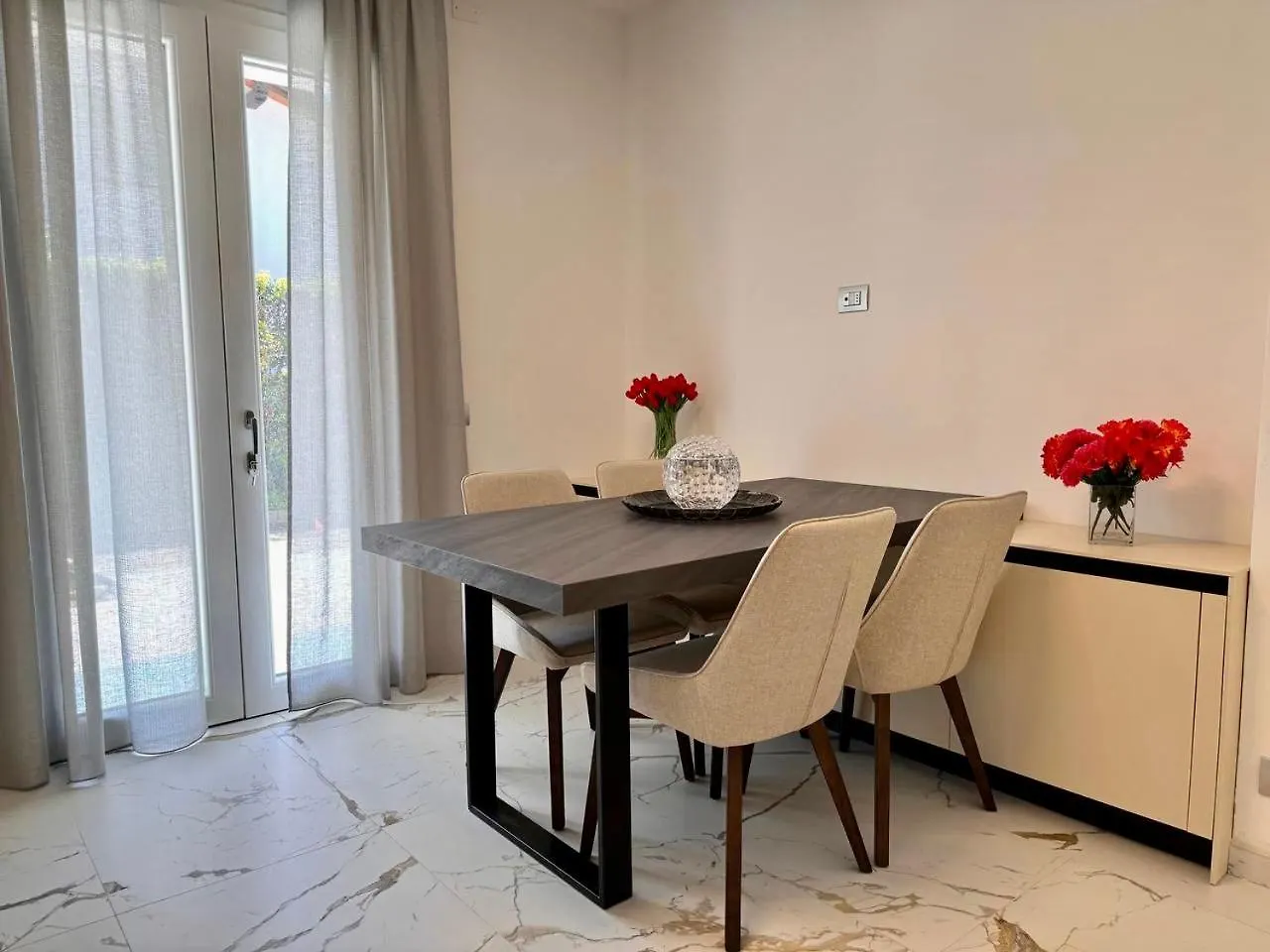 Villa Ludovica Forte dei Marmi 0*,  Itálie